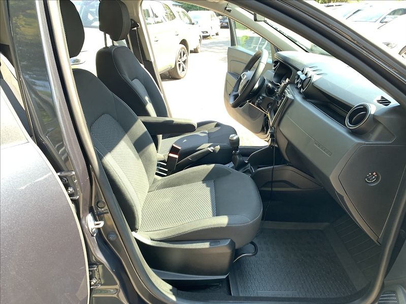 Dacia Duster 1,0 LPG 1.MAJ.,ČR,SERVISKA - fotka 12 z 17