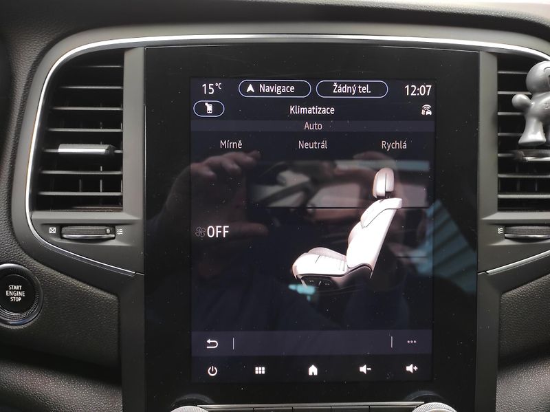 Renault Mégane 1,3TCe Intens AT, EDC, ČR, TZ - fotka 27 z 40