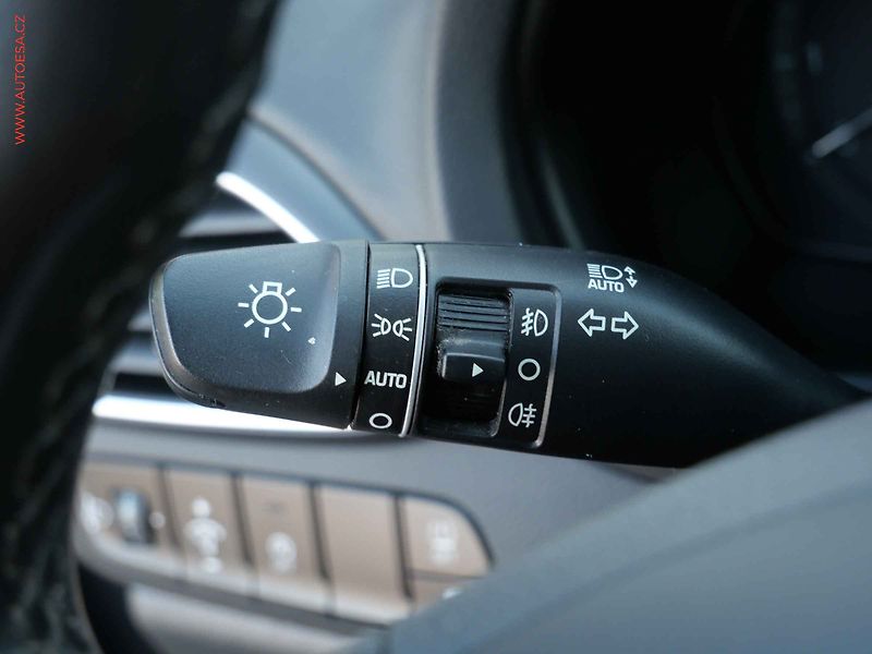 Hyundai i30 (2021) 1.5DPi, ČR, Comfort - fotka 19 z 22