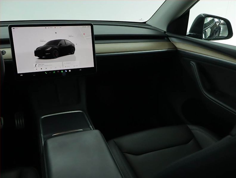 Tesla Model Y (2022) Performance 79kWh, SoH 82% - fotka 8 z 21