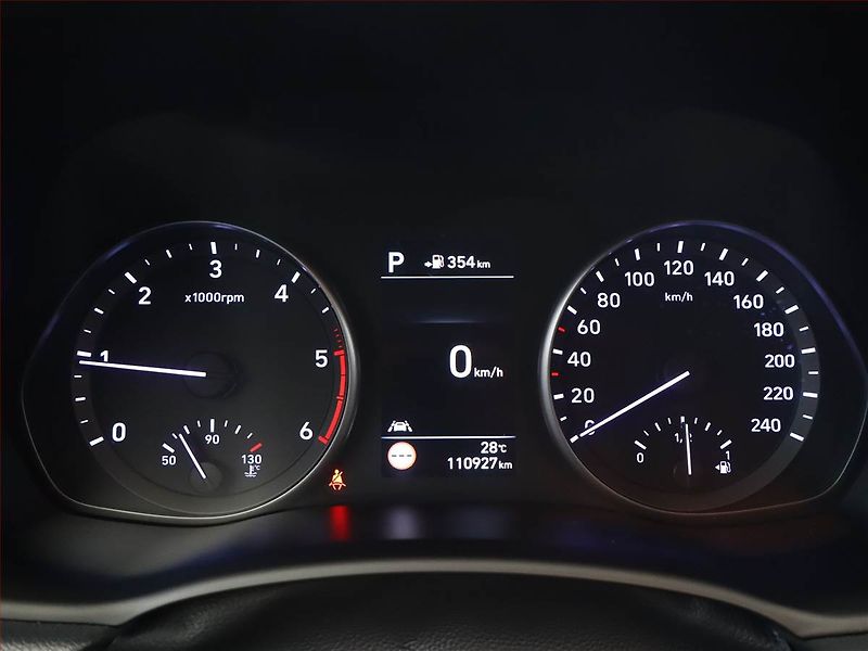 Hyundai i30 (2018) 1.6 CRDi, Automat, Kůže, Navi - fotka 9 z 18