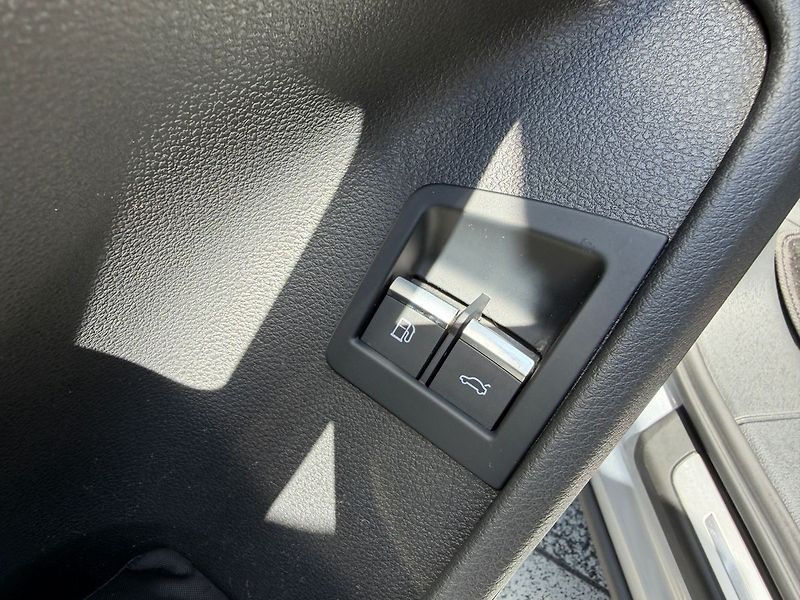 Audi Q7 55 TFSI e 280 Tiptronic Quattr - fotka 8 z 30