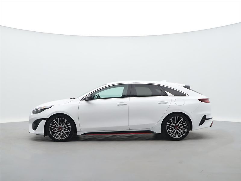 Kia ProCeed 1,6 T-GDI 150kW GT DCT DPH - fotka 4 z 34