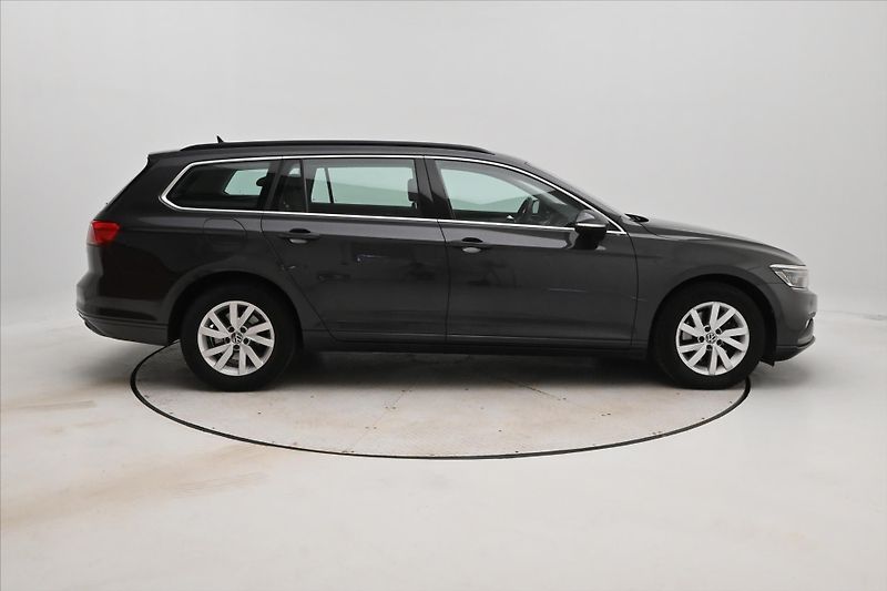 Volkswagen Passat 2,0 TDI 110kW DSG Business Zár - fotka 4 z 25