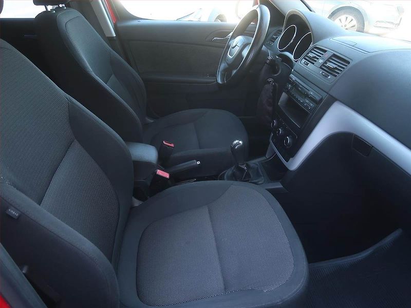 Škoda Yeti (2010) Ambition 1.2 TSI, Serv.kniha - fotka 9 z 16