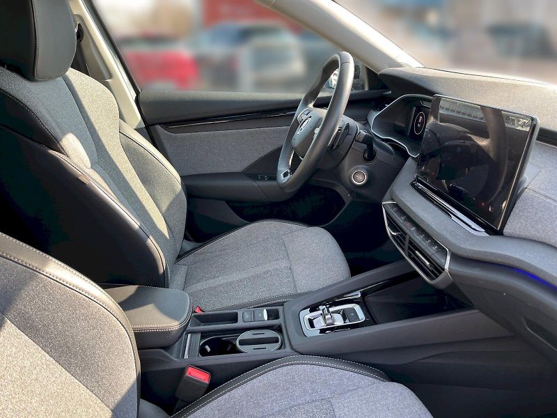Škoda Octavia (2024) M-HEV SELEC TS 110/1.5 A7F - fotka 24 z 34