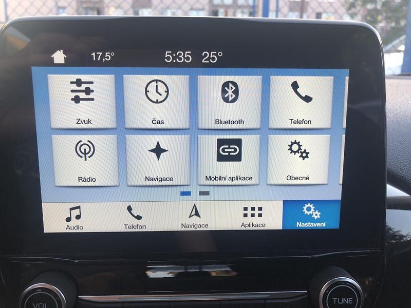 Ford Fiesta (2018) 1,0 NAVI AL kola rezervace - fotka 61 z 69