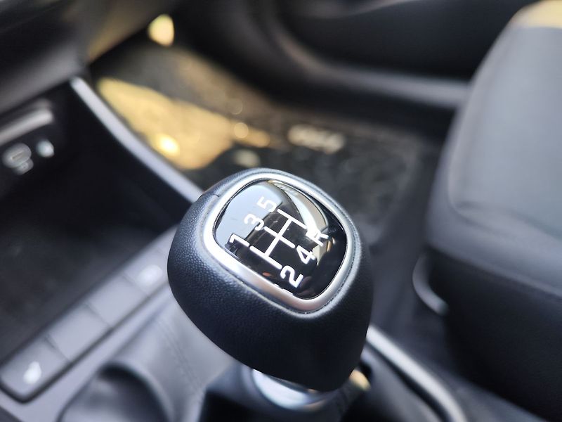 Hyundai i20 1.2i/58kW Smart - fotka 22 z 30