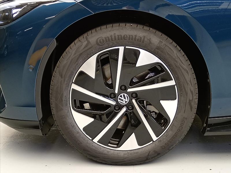 Volkswagen ID.7 Tourer Pro People 210 kW, 77 kWh - fotka 10 z 19