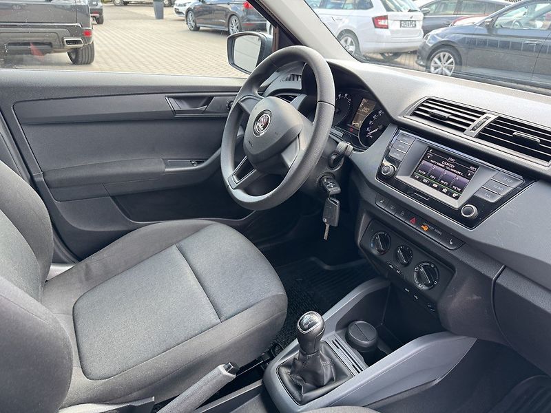 Škoda Fabia (2018) 1.0MPi Klima Výhřev Sedadel BT - fotka 15 z 45