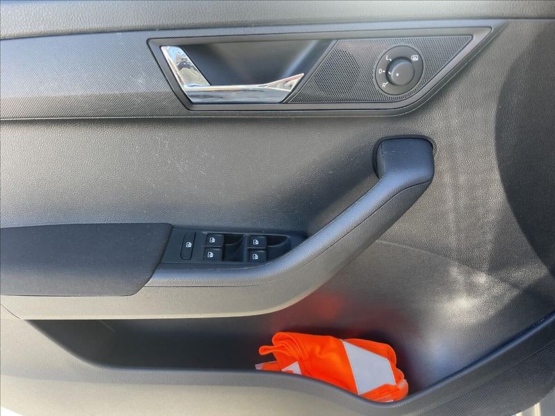 Škoda Fabia 1,2 TSi 66kw Style Klima ESP V - fotka 23 z 34