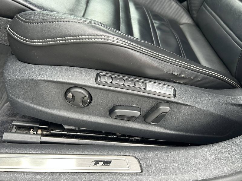 Volkswagen Passat Highline R-line DSG 4MOTION 2, - fotka 7 z 28