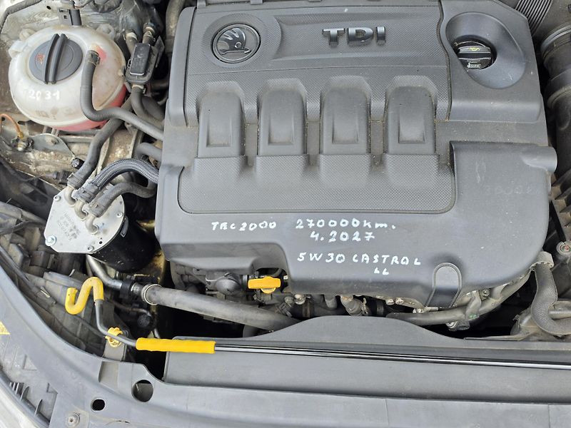 Škoda Octavia 1.6 TDI DSG  - fotka 17 z 20
