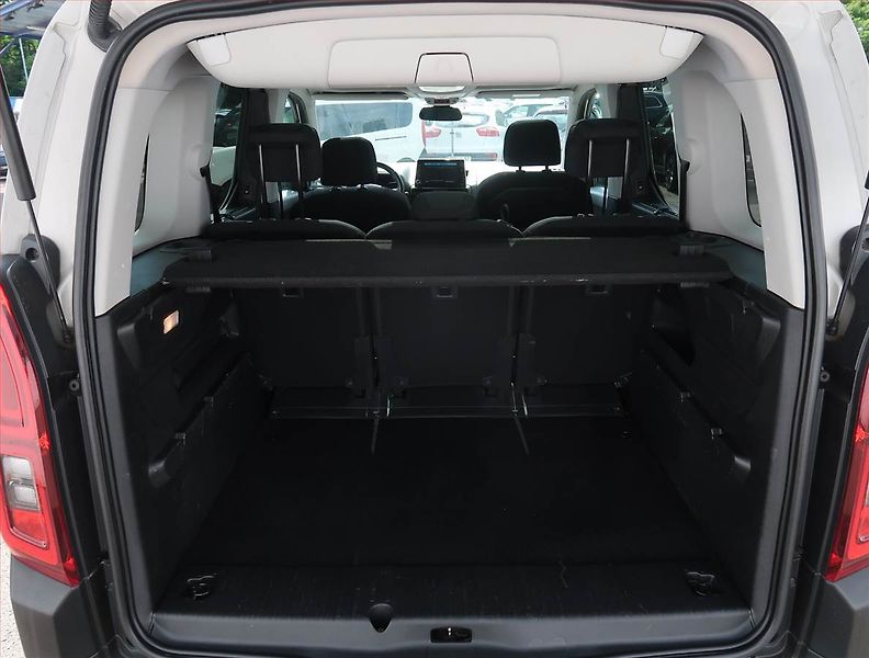 Citroën Berlingo (2018) Shine 1.5 BlueHDi, 5Míst, ČR - fotka 14 z 21