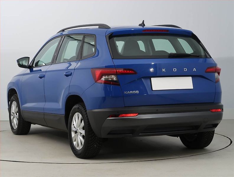 Škoda Karoq (2020) Ambition 1.0 TSI, Navi - fotka 4 z 20