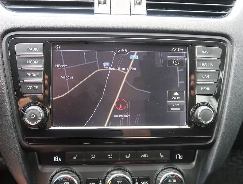 Škoda Octavia (2016) Ambition Plus 1.4 TSI, ČR - fotka 13 z 21