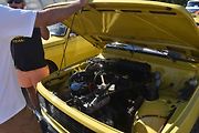 Tři desítky „chlouby“ východoněmeckého automobilového průmyslu si dalo sraz v Hradci Králové.