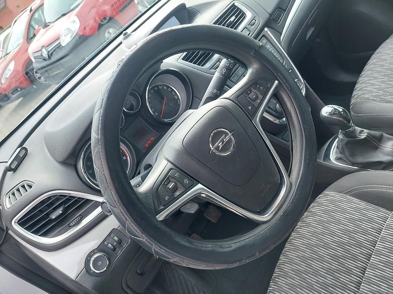 Opel Mokka (2013) Selection Ecoflex 1.6-16v - fotka 8 z 35
