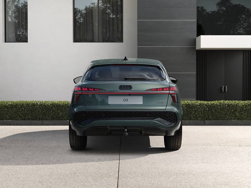Audi Q3 7STT 2.0TFSI - fotka 4 z 7
