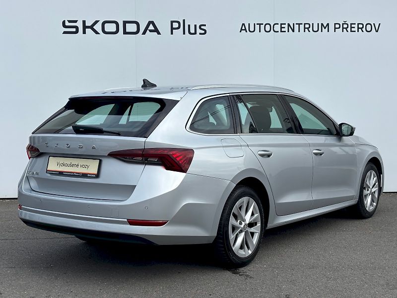 Škoda Octavia (2023) Combi 1.5 TSI 110kW Style - fotka 2 z 35