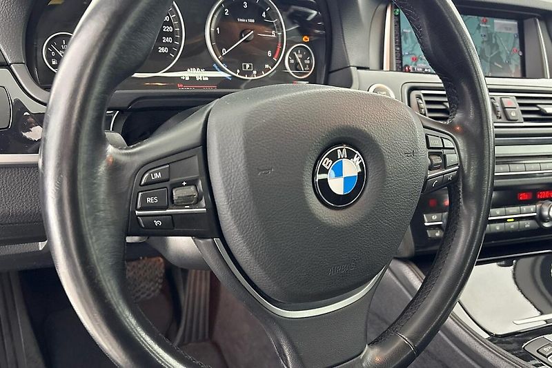 BMW Řada 5 řady 5 | 525 xDrive - fotka 19 z 22