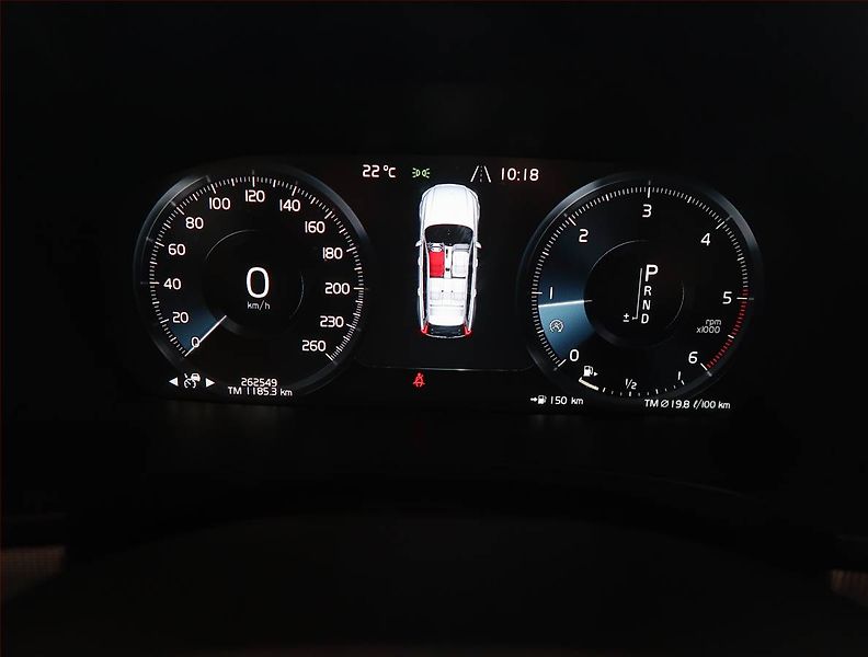Volvo V90 (2016) D5 AWD, 4X4, Automat - fotka 11 z 21