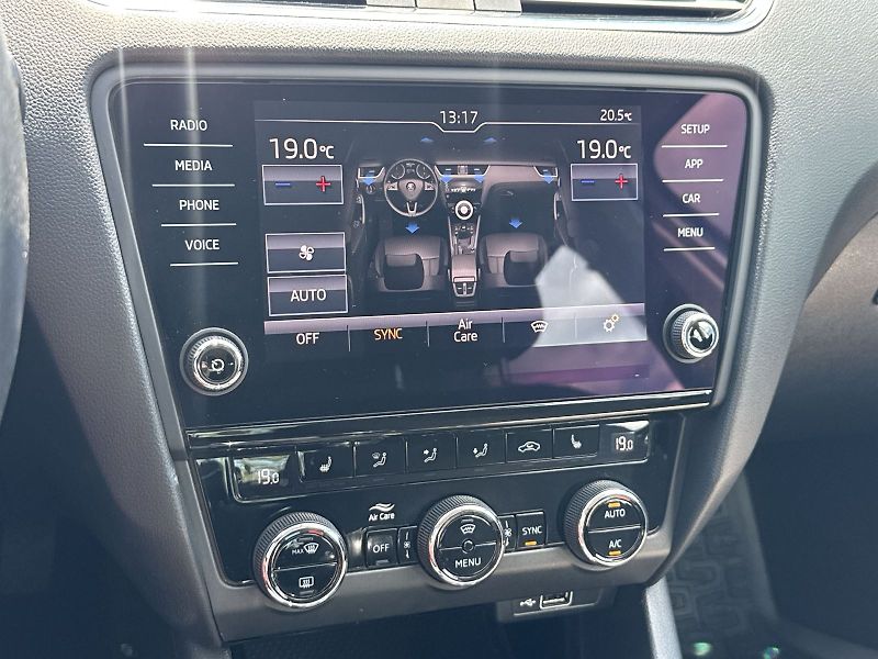 Škoda Octavia (2018) 1.6 TDI Style - fotka 22 z 31