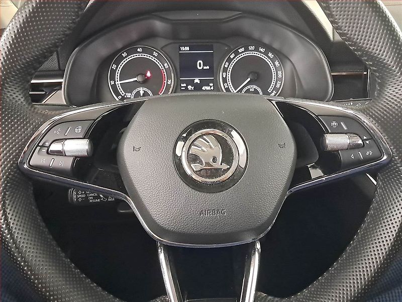 Škoda Kamiq (2022) Style 1.0 TSI, ČR,1.maj - fotka 18 z 20