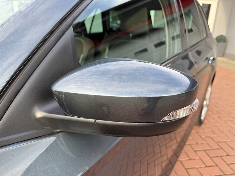 Škoda Fabia (2016) 1.2TSi JOY Navi Digi Klima - fotka 44 z 50