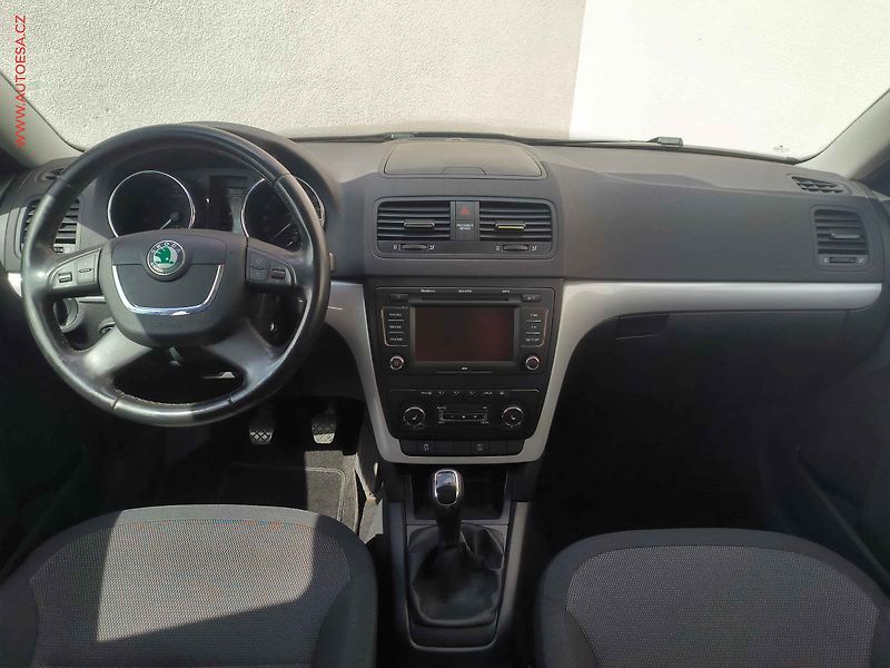 Škoda Yeti (2012) 1.2 TSi, Ambition, +kola - fotka 8 z 17