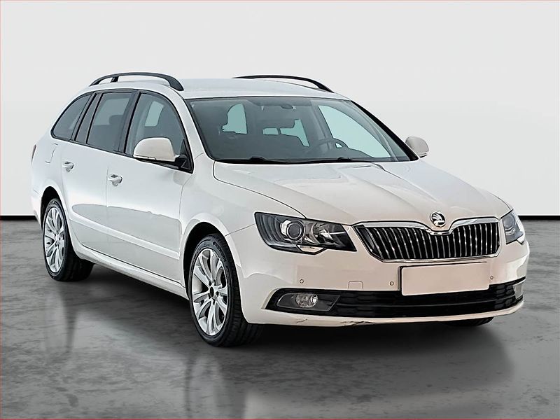 Škoda Superb (2014) Ambition 2.0 TDI, Xenony - fotka 1 z 15