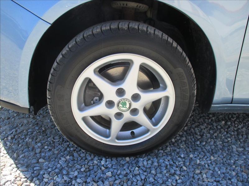 Škoda Fabia 1,4 i 16v, klima, serv.kniha, - fotka 27 z 38