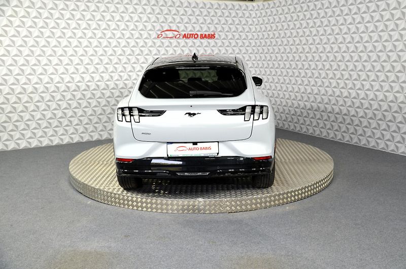 Ford Mustang Mach-E (2024) 98,7kWh PrD Prem AWD AT - fotka 7 z 21