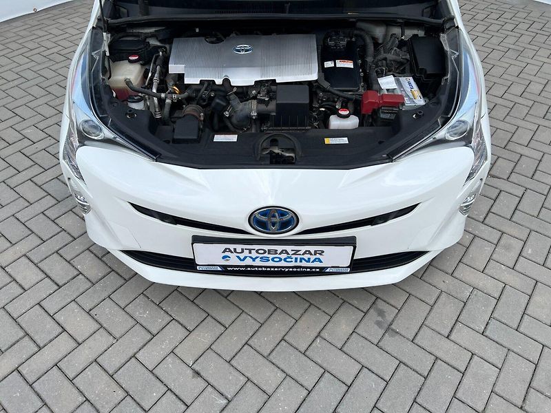 Toyota Prius (2016) 1.8VVT-i HYBRID Kamera! HUD! - fotka 12 z 39