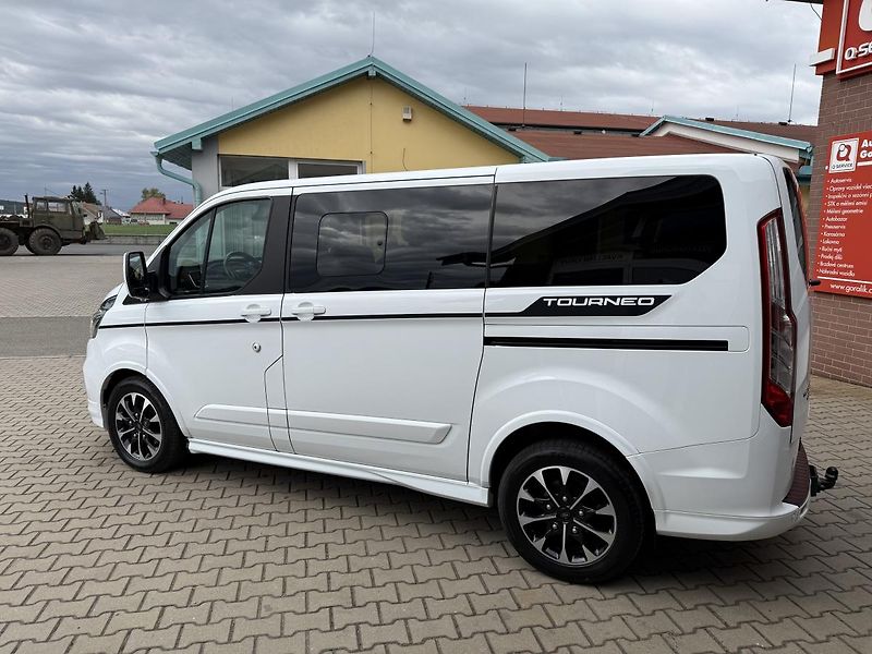 Ford Tourneo Custom (2018) SPORT - 2,0TDCi - 125kw - fotka 9 z 69