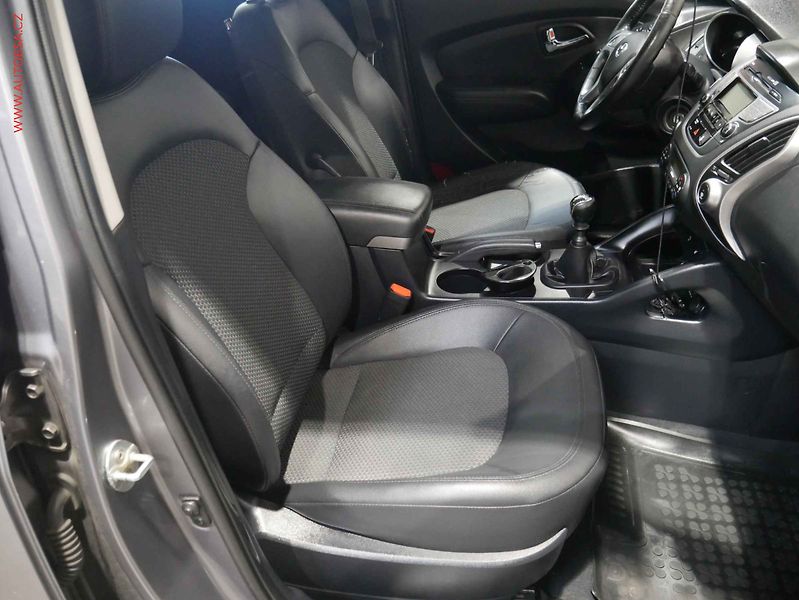 Hyundai ix35 (2011) 1.7CRDI, ČR, servis.kniha, AC - fotka 12 z 23