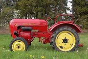Traktor Porsche Junior Diesel z roku 1959.