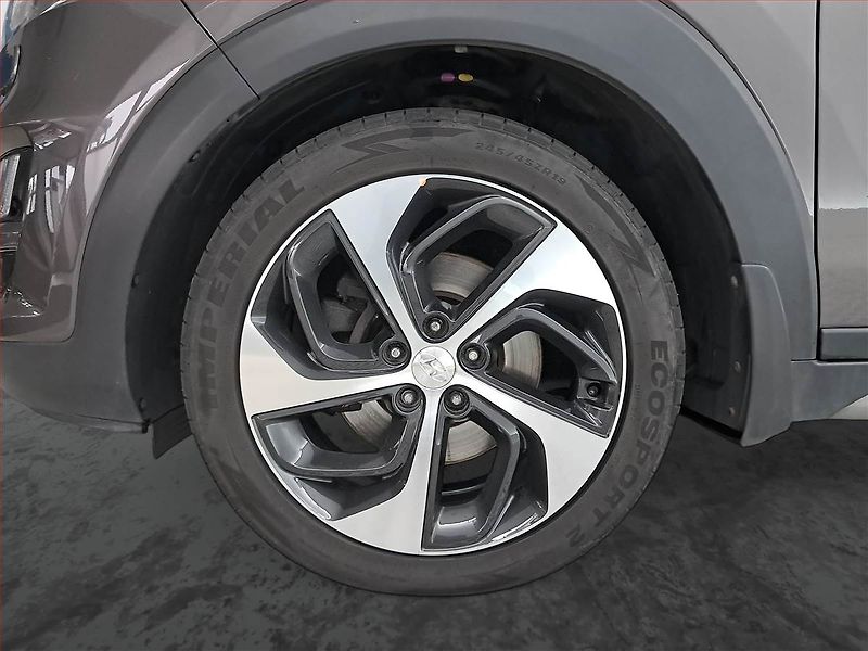 Hyundai Tucson (2019) Style 1.6 T-GDI - fotka 15 z 25