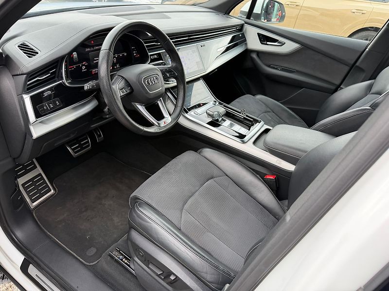 Audi Q7 S-Line  210kW Matrix - fotka 5 z 25