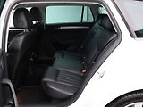 Škoda Superb 2,0 TDI 110kW DSG Style - náhled 15