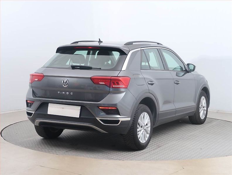 Volkswagen T-Roc (2019) 2.0 TDI, Tempomat - fotka 5 z 14