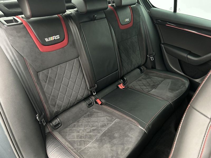 Škoda Octavia 2.0 TSI RS - fotka 17 z 35