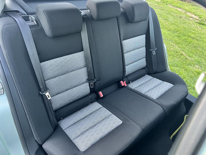 Škoda Octavia 1.6TDI 77KW,DIGIKLIMA,WEBASTO - fotka 20 z 45