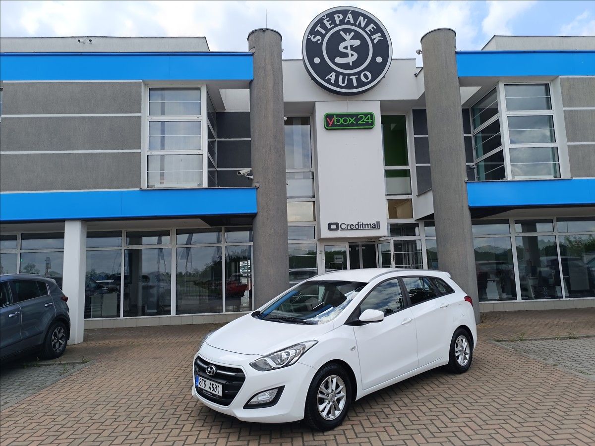 Hyundai i30 1,6 CRDi Trikolor