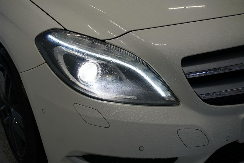 Mercedes-Benz Třídy B (2015) B250 2,0I AUTOMAT - fotka 10 z 30
