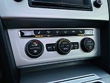 Volkswagen Passat 2.0TDI AUTOMAT KAMERY SERVISKA - náhled 38
