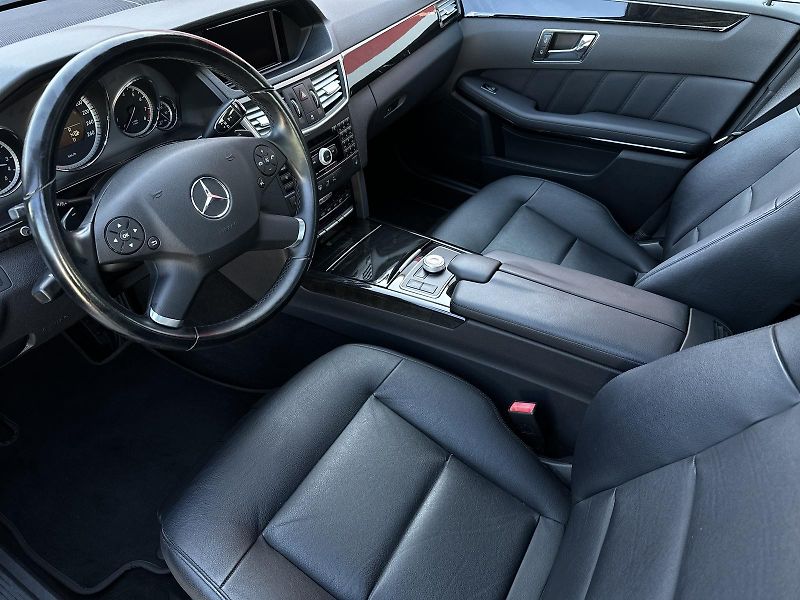 Mercedes-Benz Třídy E 350 4Matic 272PS NAVI KAMERA+P - fotka 9 z 39