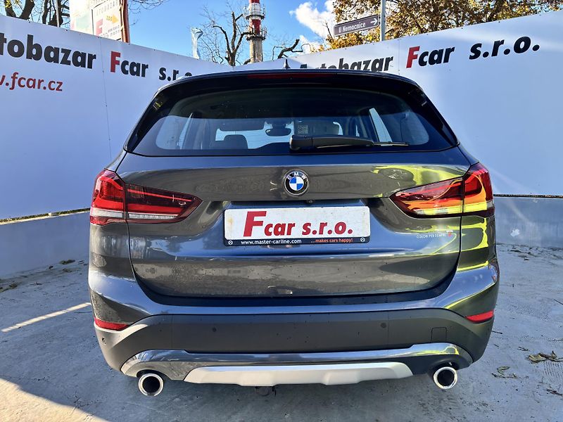 BMW X1 (2022) 2.0D 140kW, X-Drive Alu Kola!  - fotka 7 z 33