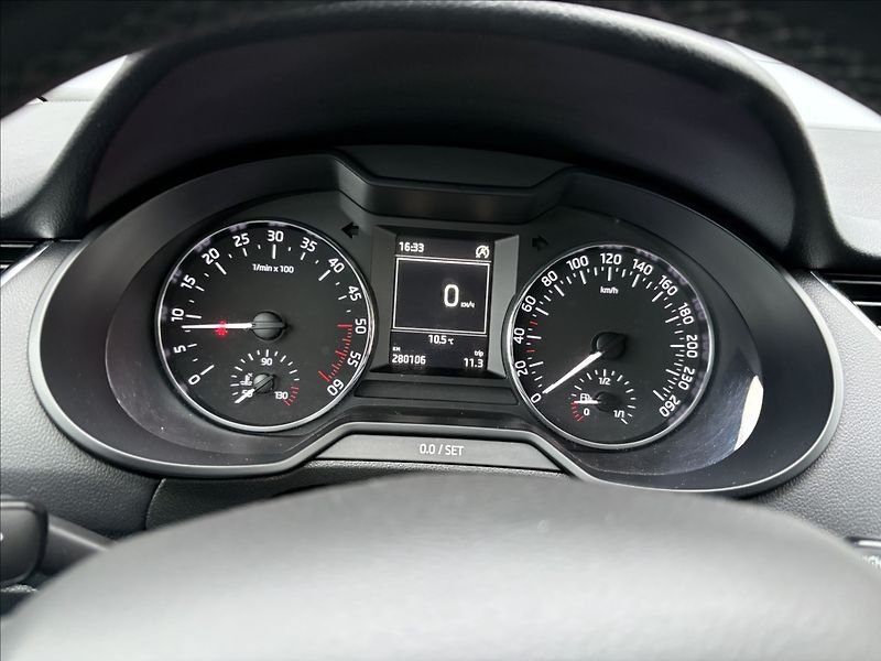 Škoda Octavia 2,0 TDI 110 KW STYLE - fotka 9 z 23