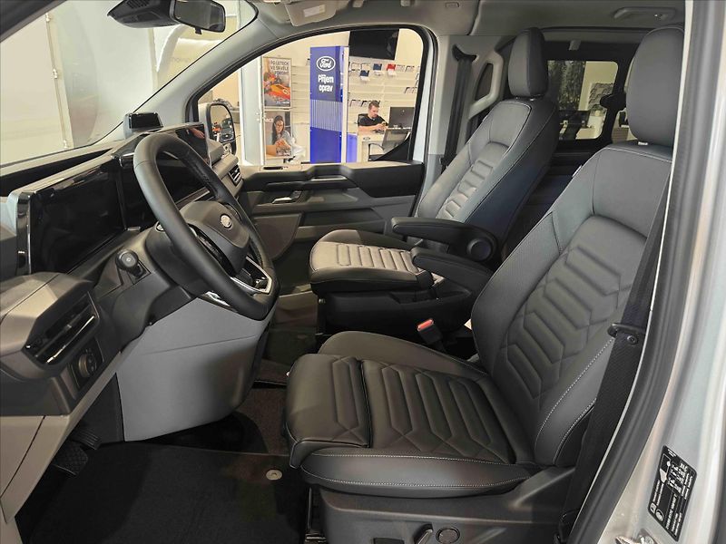 Ford Tourneo (2026) 2,0 EcoBlue 125 kW/170k  Custo - fotka 9 z 21